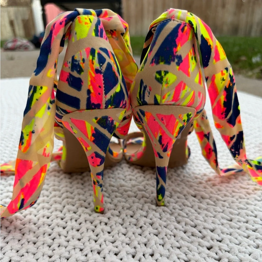 Anne Michelle Vibrant Neon Patterned Wrap Up Ankle Heels Size 8 NEW - Picture 4 of 7